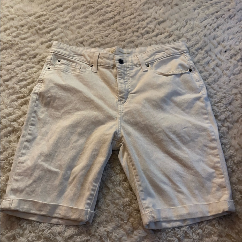 Women's Cream Shorts